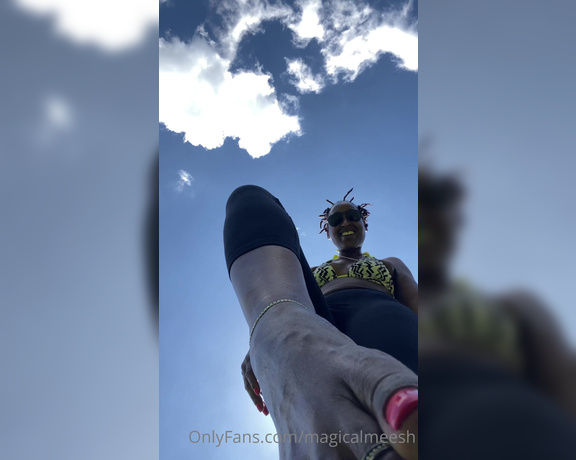 Magical Mesha aka magicalmeesh Foot Fetish - 07-21-2022 OnlyFans Video - I found a tinyin the grass