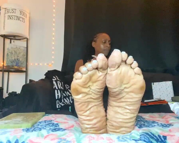 Magical Mesha aka magicalmeesh Foot Fetish - 11-22-2023 OnlyFans Video - Stream started at 11222023 0631 pm