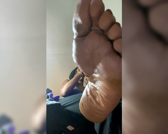 Magical Mesha aka magicalmeesh Foot Fetish - 11-01-2023 OnlyFans Video - Stream started at 11012023 0311 pm