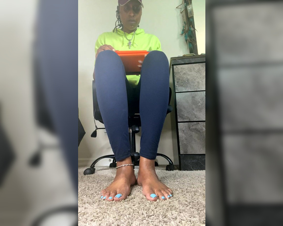 Magical Mesha aka magicalmeesh Foot Fetish - 03-07-2024 OnlyFans Video - Stream started at 03072024 0212 pm