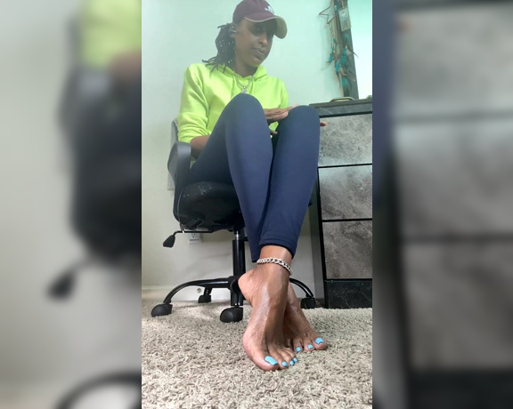 Magical Mesha aka magicalmeesh Foot Fetish - 03-07-2024 OnlyFans Video - Stream started at 03072024 0212 pm