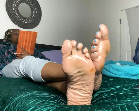 Magical Mesha aka magicalmeesh Foot Fetish - 03-18-2024 OnlyFans Video - Stream started at 03182024 0157 am Magical Sole Music after dark