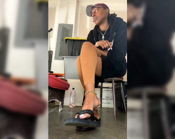 Magical Mesha aka magicalmeesh Foot Fetish - 05-13-2024 OnlyFans Video - Stream started at 05132024 0421 pm