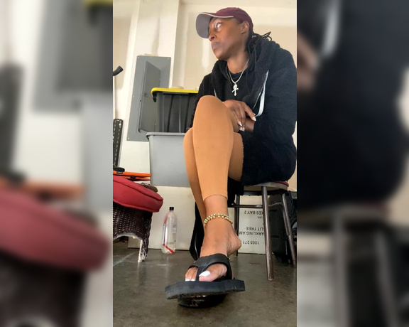 Magical Mesha aka magicalmeesh Foot Fetish - 05-13-2024 OnlyFans Video - Stream started at 05132024 0421 pm