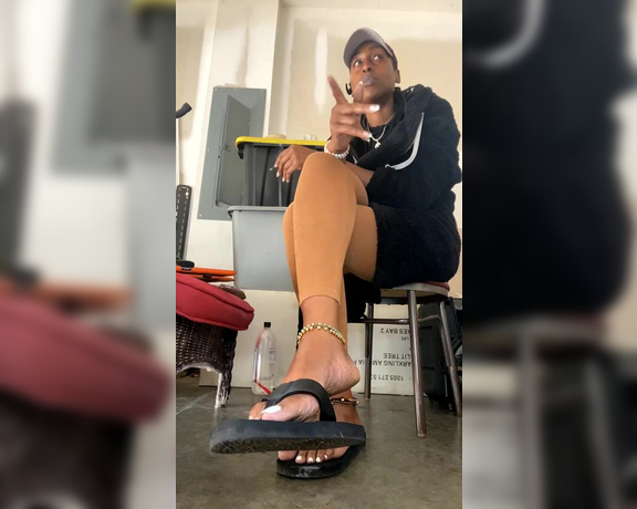 Magical Mesha aka magicalmeesh Foot Fetish - 05-13-2024 OnlyFans Video - Stream started at 05132024 0421 pm