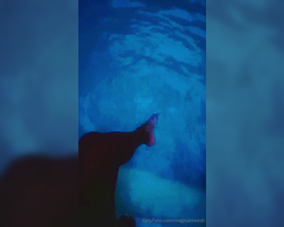 Magical Mesha aka magicalmeesh Foot Fetish - 08-12-2024 OnlyFans Video - My Soles in the pool playing