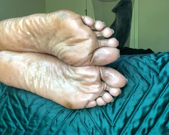 Magical Mesha aka magicalmeesh Foot Fetish - 05-22-2024 OnlyFans Video - Stream started at 05222024 0833 pm We on a roll today 4 lives and the evening