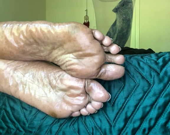 Magical Mesha aka magicalmeesh Foot Fetish - 05-22-2024 OnlyFans Video - Stream started at 05222024 0833 pm We on a roll today 4 lives and the evening