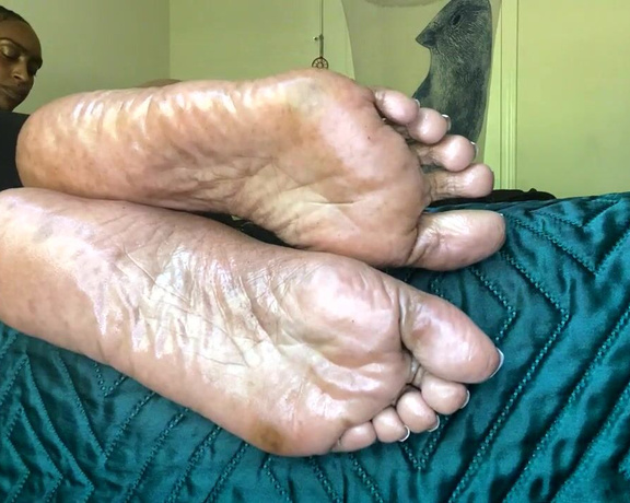 Magical Mesha aka magicalmeesh Foot Fetish - 05-22-2024 OnlyFans Video - Stream started at 05222024 0833 pm We on a roll today 4 lives and the evening