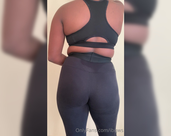 BlackQueenWhiteSlave aka ibqws Femdom - 04-14-2021 OnlyFans Video - Gyms are finally back open, which means that Ill be getting hot and sweaty on the