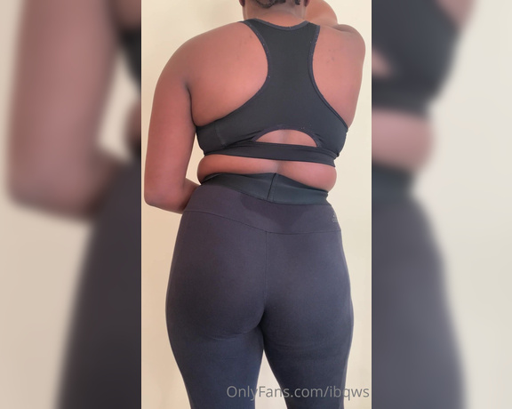 BlackQueenWhiteSlave aka ibqws Femdom - 04-14-2021 OnlyFans Video - Gyms are finally back open, which means that Ill be getting hot and sweaty on the