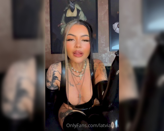 Diana Harlamova aka latviaaaa Findom - 05-07-2024 OnlyFans Video - if your reading this put you cage on for rest of the day