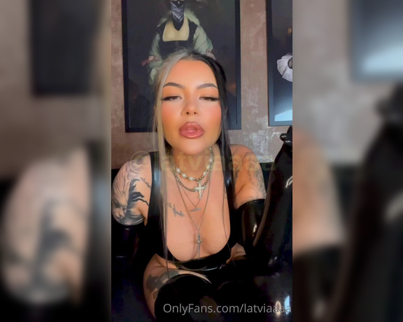 Diana Harlamova aka latviaaaa Findom - 05-07-2024 OnlyFans Video - if your reading this put you cage on for rest of the day