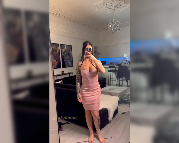 Diana Harlamova aka latviaaaa Findom - 09-19-2024 OnlyFans Video - does pink look good on me