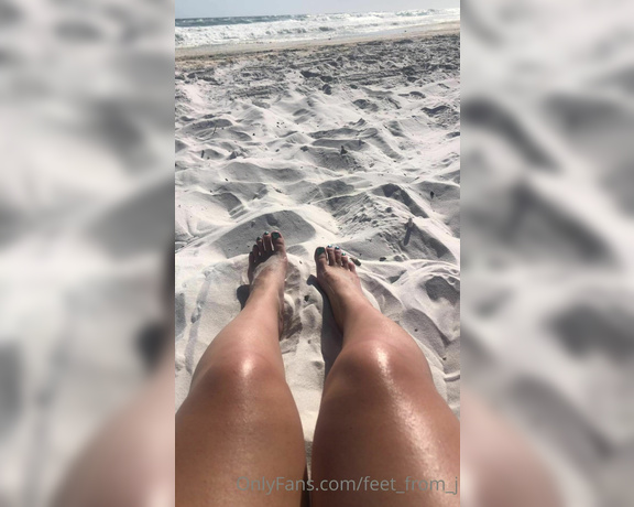 Feet From J aka feet_from_j Foot Fetish - 06-23-2020 OnlyFans Video - What would you do if you saw my sandy feet at the beach Forgot to post