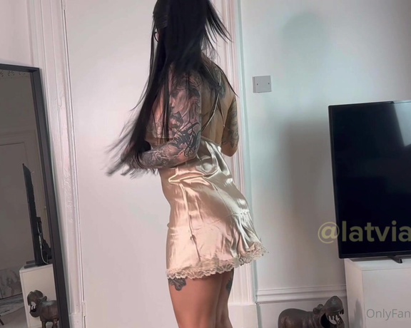 Diana Harlamova aka latviaaaa Findom - 02-18-2024 OnlyFans Video - from my silk nighty try on haul