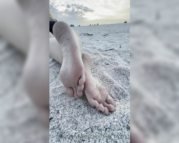 Feet From J aka feet_from_j Foot Fetish - 02-19-2021 OnlyFans Video - Hows the view Ive got lots of beach content going up in the next few days