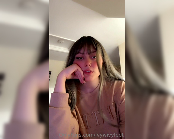 Ivy Aspen aka theivyaspen Findom - 09-14-2022 OnlyFans Video - Hot girl admits she knows you have a crush on her