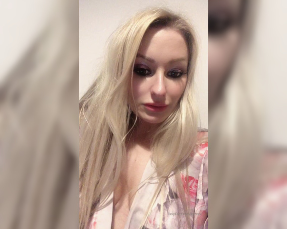 Kaz B aka kazbxx Femdom - 04-01-2020 OnlyFans Video - Little update