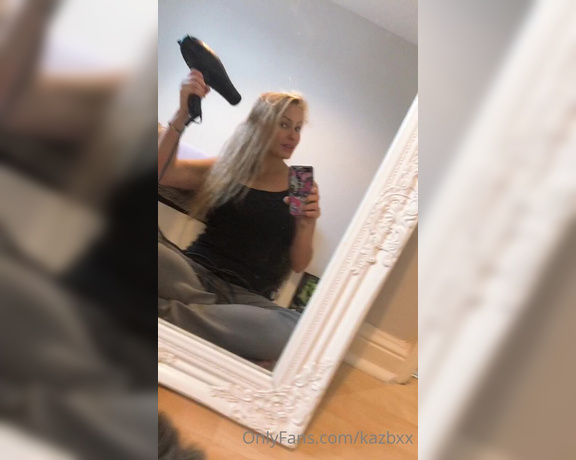 Kaz B aka kazbxx Femdom - 04-29-2020 OnlyFans Video - My morning challenge of trying to keep two things steady at once did not go as