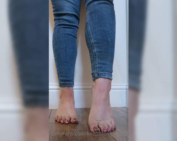 KTP aka keepthemprettyx Foot Fetish - 07-10-2021 OnlyFans Video - Just a bunch of video clips Ive taken of my pedis