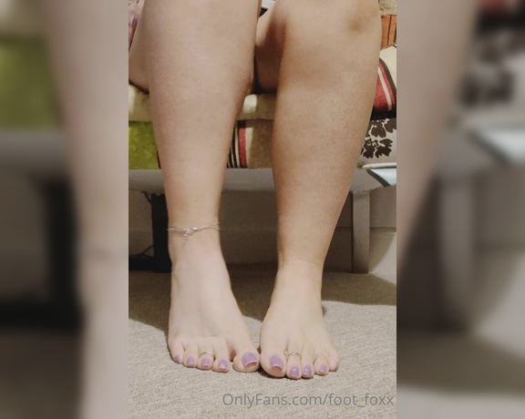 KTP aka keepthemprettyx Foot Fetish - 01-19-2021 OnlyFans Video - Its first thing in the morning, Im drinking my coffee and you cant stop watching my