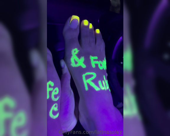 LatinaSolez aka latinasolez Foot Fetish - 11-12-2022 OnlyFans Video - Late Night Foot Sessions COFFEE amp FOOT RUBS