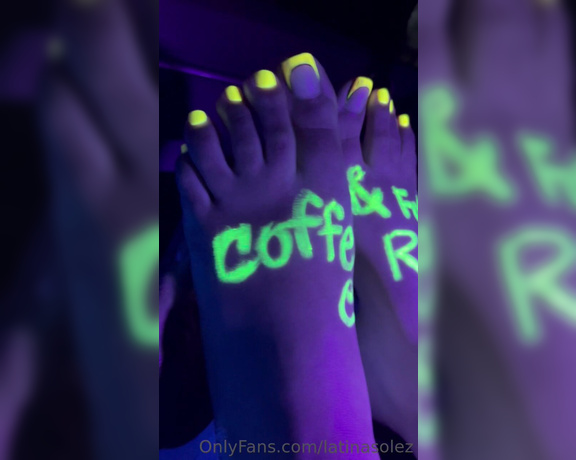 LatinaSolez aka latinasolez Foot Fetish - 11-12-2022 OnlyFans Video - Late Night Foot Sessions COFFEE amp FOOT RUBS