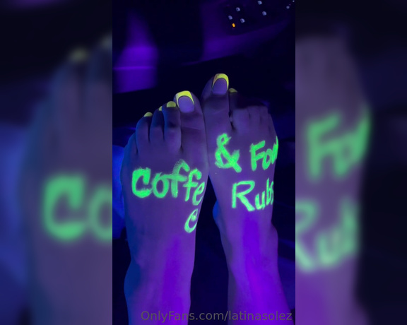 LatinaSolez aka latinasolez Foot Fetish - 11-12-2022 OnlyFans Video - Late Night Foot Sessions COFFEE amp FOOT RUBS