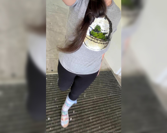 LatinaSolez aka latinasolez Foot Fetish - 11-06-2023 OnlyFans Video - Road trip to Tampa for the day