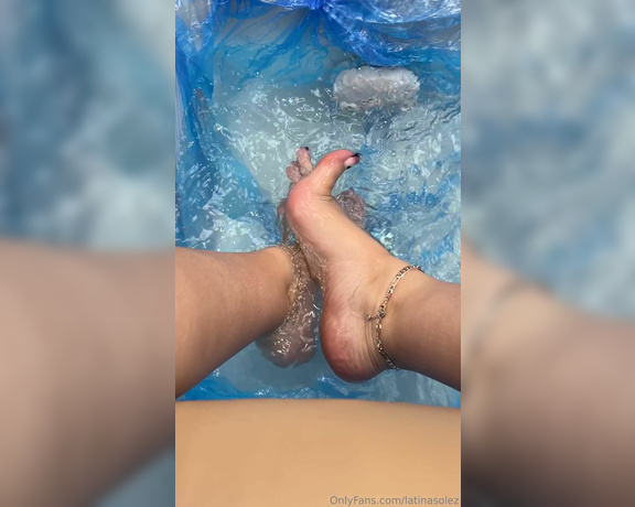 LatinaSolez aka latinasolez Foot Fetish - 07-25-2024 OnlyFans Video - Leaked latinasolez 71967