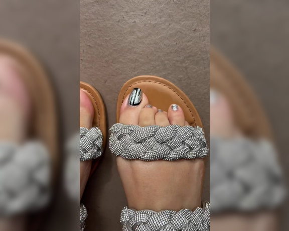 LatinaSolez aka latinasolez Foot Fetish - 07-21-2024 OnlyFans Video - Leaked latinasolez 11843