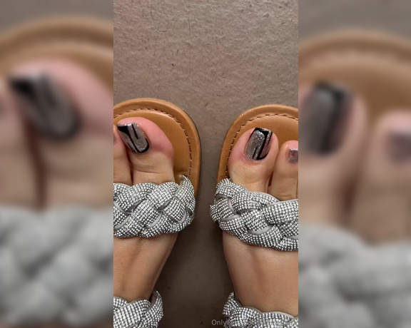 LatinaSolez aka latinasolez Foot Fetish - 07-21-2024 OnlyFans Video - Leaked latinasolez 11843