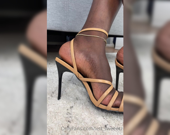 Letisweeetz aka leti_sweeetz Nulons - 06-06-2023 OnlyFans Video - Open wide and suck on my yummy toes and heels