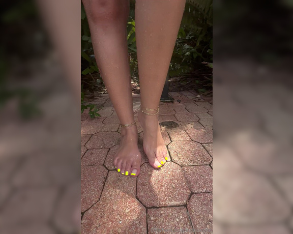 LatinaSolez aka latinasolez Foot Fetish - 09-10-2024 OnlyFans Video - Leaked latinasolez 49231