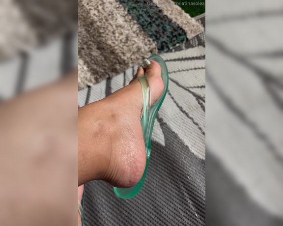 LatinaSolez aka latinasolez Foot Fetish - 10-23-2024 OnlyFans Video - Leaked latinasolez 11154