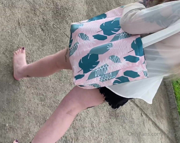 Luxury Fetish Dolls Brazil aka luxuryfetishdollsbrazil Foot Fetish - 01-07-2022 OnlyFans Video - Hello Kitty on the beach