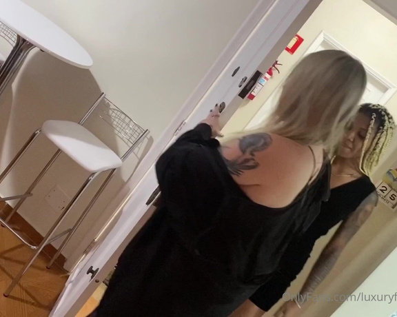 Luxury Fetish Dolls Brazil aka luxuryfetishdollsbrazil Foot Fetish - 05-28-2021 OnlyFans Video - NEW VIDEO  DM to watch the full clip Princess Hello Kitty and Goddess Isis Double