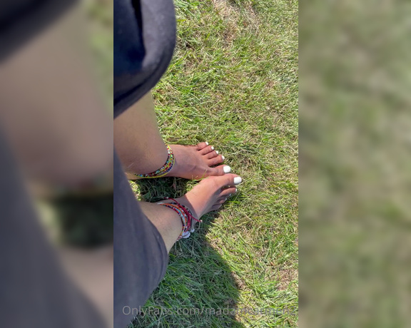 MadamCarmen aka madamcarmen2 Femdom - 07-15-2022 OnlyFans Video - Giving my feet some sun