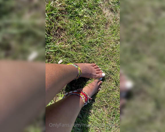 MadamCarmen aka madamcarmen2 Femdom - 07-15-2022 OnlyFans Video - Giving my feet some sun