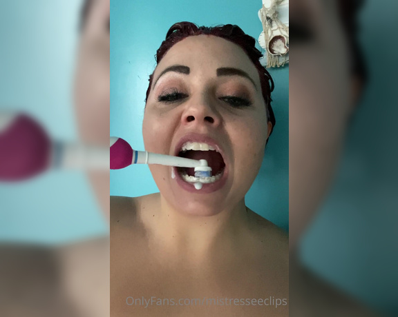 Mistress Eclipse aka mistresseeclips Femdom - 01-26-2021 OnlyFans Video - Dont let yourself go this lockdown, brush your teeth, comb your hair, shave your pub