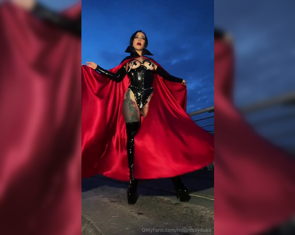 Mistress Youko aka mistressyouko Findom - 05-19-2024 OnlyFans Video - Im traveling with my redblack cape this time