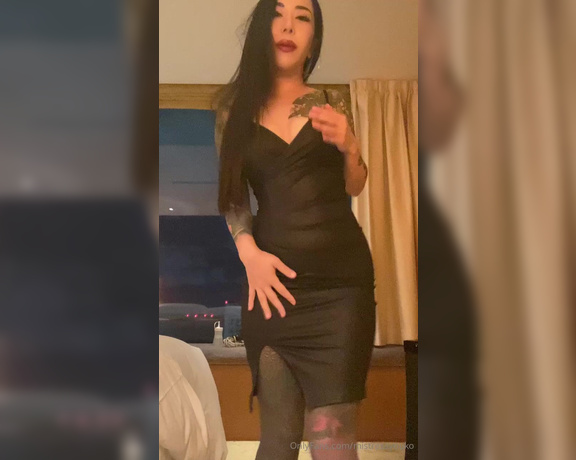 Mistress Youko aka mistressyouko Findom - 08-30-2024 OnlyFans Video - Imagine the softness of my nylon_covered ass against your skin