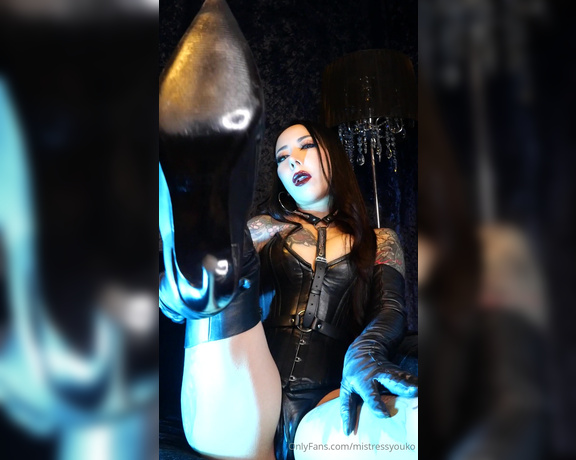 Mistress Youko aka mistressyouko Findom - 11-02-2024 OnlyFans Video - Get on your knees, its time to worship My leather boots