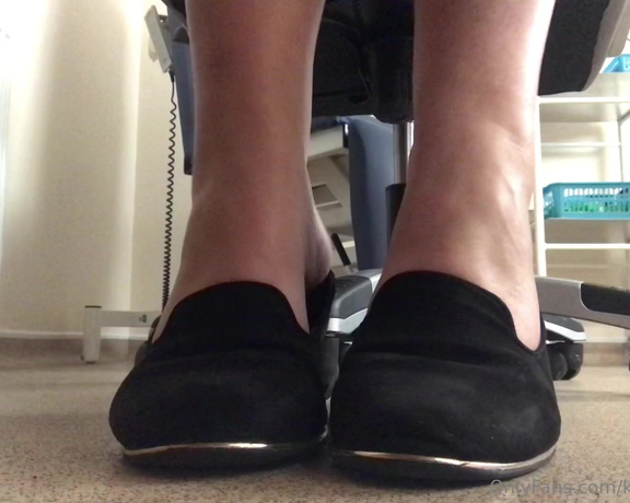 NurseKatiesFeet aka katiesdungeon Foot Fetish - 07-30-2023 OnlyFans Video - A little clip taken from a custom vid _ shared with the buyers consent but with