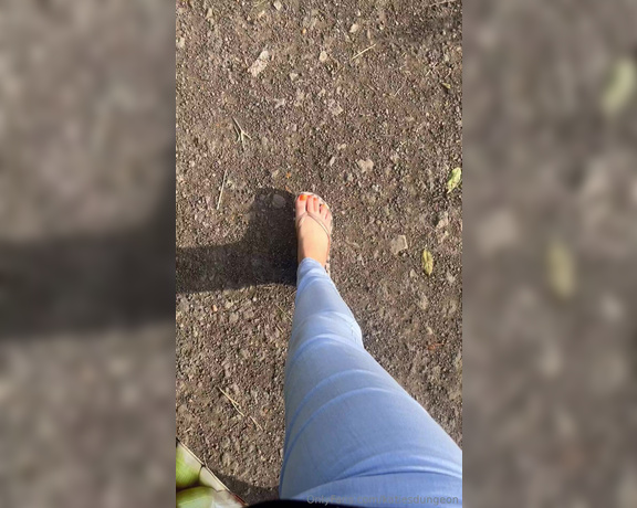 NurseKatiesFeet aka katiesdungeon Foot Fetish - 09-29-2024 OnlyFans Video - New flip flops  Im on holiday next week