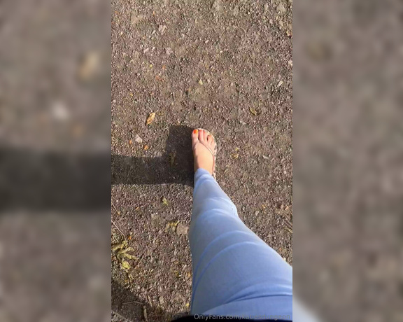 NurseKatiesFeet aka katiesdungeon Foot Fetish - 09-29-2024 OnlyFans Video - New flip flops  Im on holiday next week