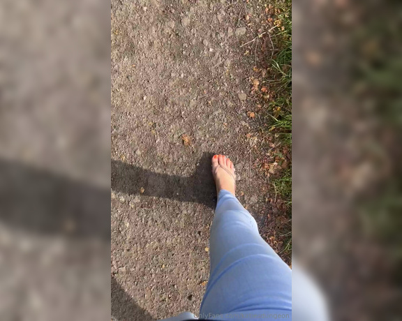 NurseKatiesFeet aka katiesdungeon Foot Fetish - 09-29-2024 OnlyFans Video - New flip flops  Im on holiday next week