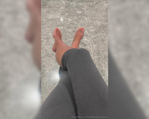 NurseKatiesFeet aka katiesdungeon Foot Fetish - 10-21-2024 OnlyFans Video - Cant resist airport photos  I love taking pics in public, it makes me feel naughty