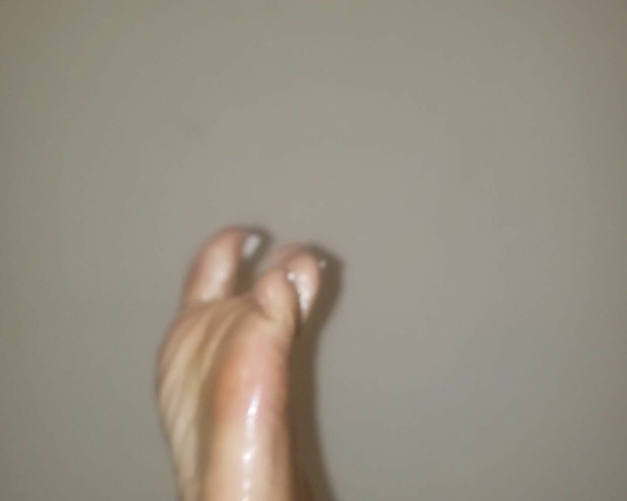 EtherealToes aka etherealtoes Foot Fetish - 02-05-2021 OnlyFans Video - EtherealToes COLOR REVEAL FOOTFETISHNATION My Golden b_day was Jan 29 ITS AQUARIUS SZN SPOIL ME